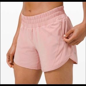 LULULEMON - TRACK THAT SHORTS - SIZE 4 - 5” & LINED